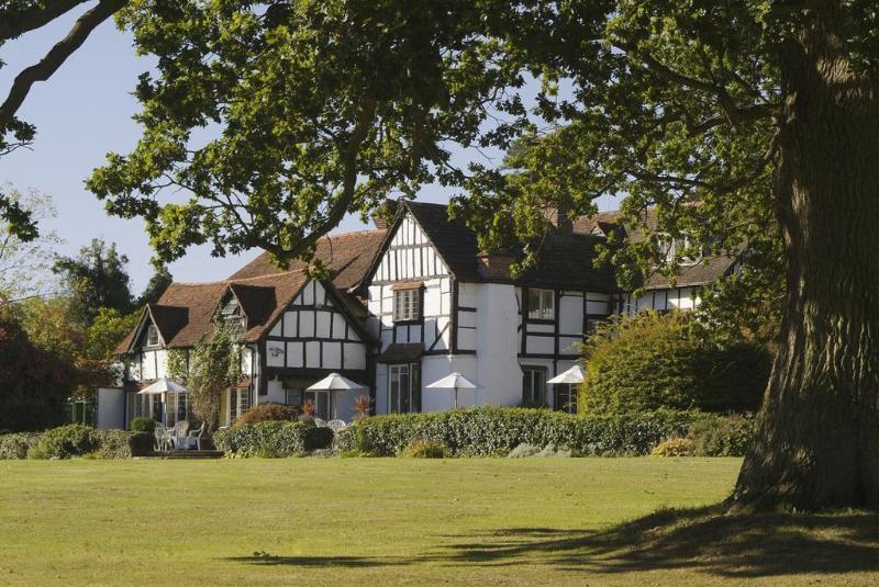 Ghyll Manor Country Hotel Horsham Exterior foto