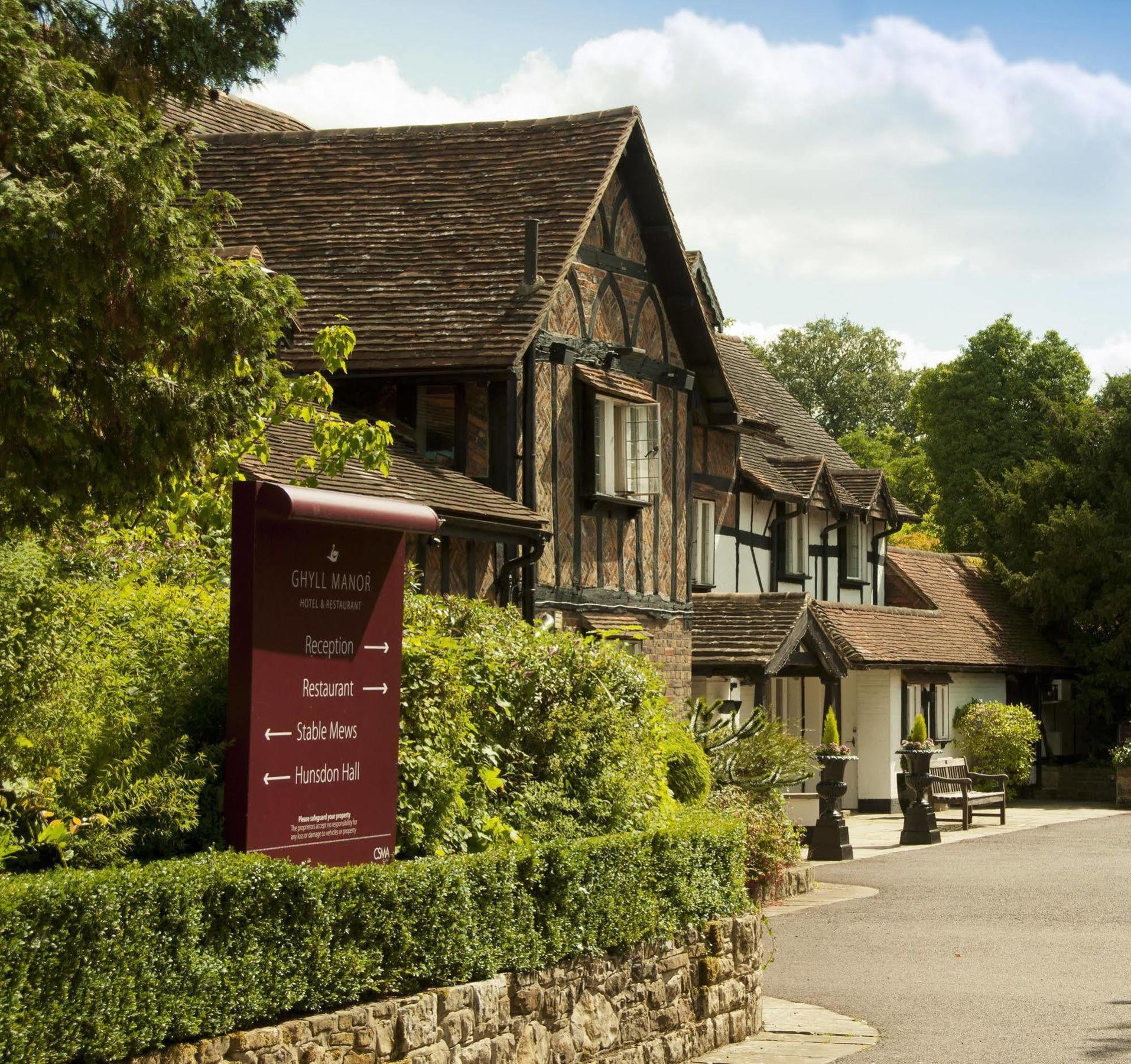 Ghyll Manor Country Hotel Horsham Exterior foto